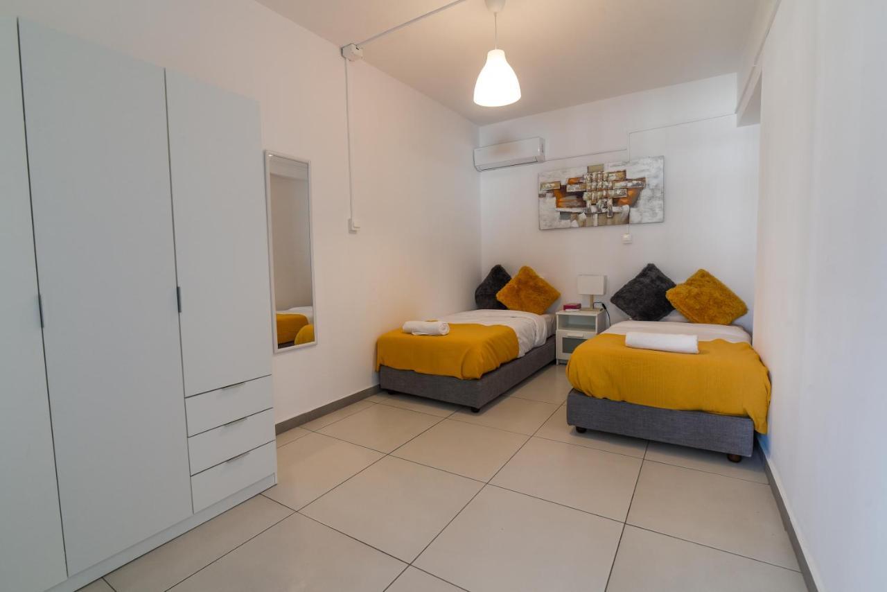Jana'S 2-Br Apartment In Larnaca Exterior foto